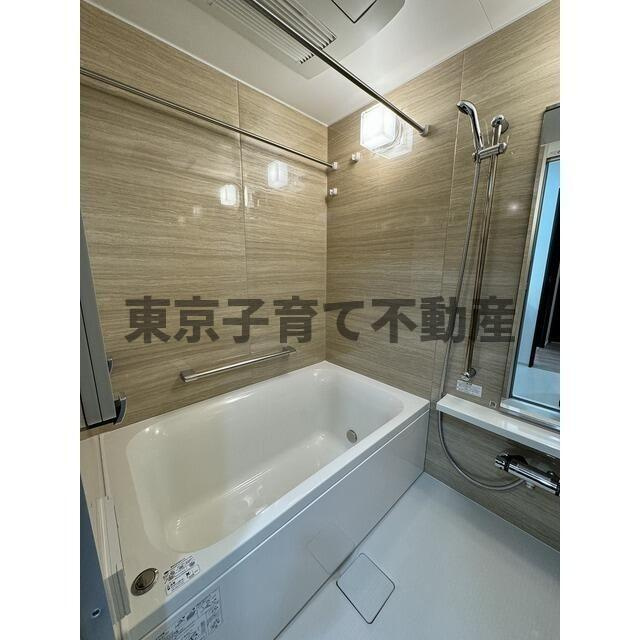 オープンレジデンシア御徒町の浴室