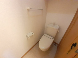 【トイレ】 | ドルフ・アカネＡ | 清潔感のあるトイレです