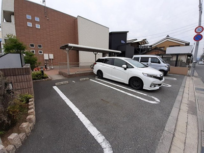 【駐車場】 | プラシード三宅 | 駐車スペースもあります