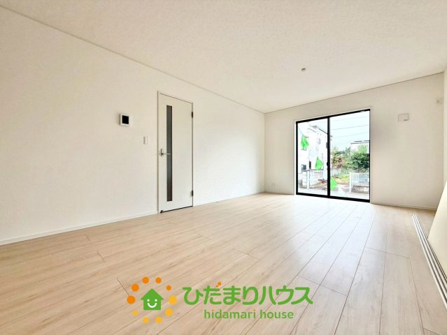 古河市新久田第1　新築一戸建て　02　クレイドルガーデンの居間・リビング