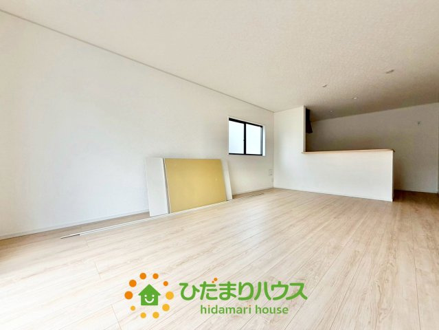 古河市新久田第1　新築一戸建て　02　クレイドルガーデンの居間・リビング
