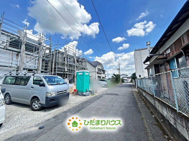 古河市新久田第1　新築一戸建て　02　クレイドルガーデンの前面道路含む現地写真|2026/08/07　撮影