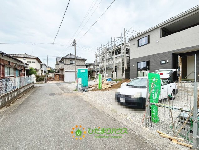 古河市新久田第1　新築一戸建て　02　クレイドルガーデンの前面道路含む現地写真|2026/08/21　撮影