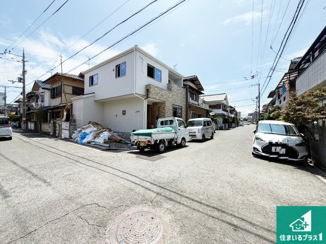 藤井寺市小山　第2期　新築一戸建ての前面道路含む現地写真|周辺は閑静な住宅街です。前面道路もしっかりと有りますので車の出し入れも安心ですよ！
