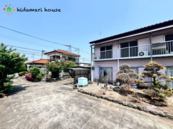 蓮田市黒浜　アパート＆土地(古屋付)セット販売の外観|賃貸中アパート(写真右の建物)