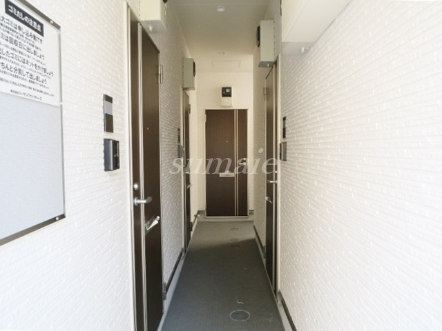 メゾン赤羽のロビー|1階通路です☆