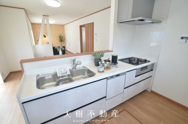 【キッチン】 | 座間市四ツ谷　中古戸建て【仲介手数料無料】