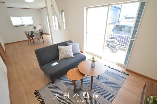 【居間・リビング】 | 座間市四ツ谷　中古戸建て【仲介手数料無料】