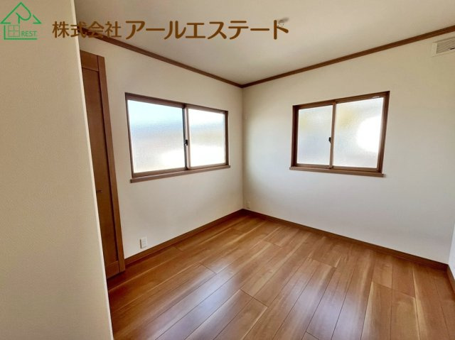 姫路市御立東6丁目　　　中古戸建の寝室