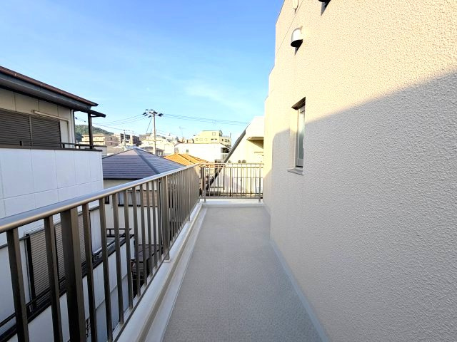 リフュージュ本山のバルコニー