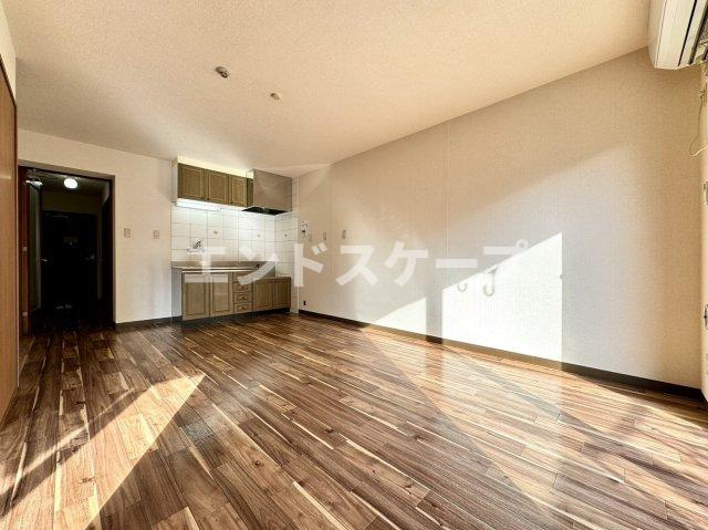 エディフィスＫＴの居間・リビング|高崎、前橋、伊勢崎エリアのお部屋探しはエンドスケープまで！お客様の理想お聞かせ下さい♪