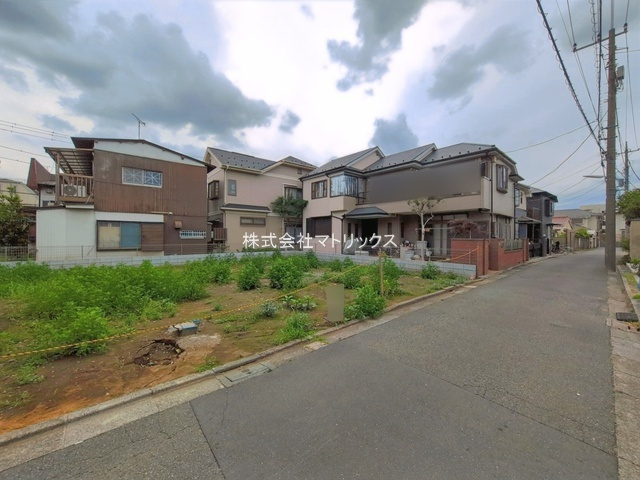 練馬区春日町6丁目　駅チカ×建築条件なし　限定1区画の前面道路含む現地写真