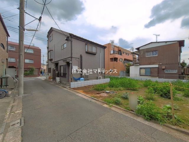 練馬区春日町6丁目　駅チカ×建築条件なし　限定1区画の前面道路含む現地写真