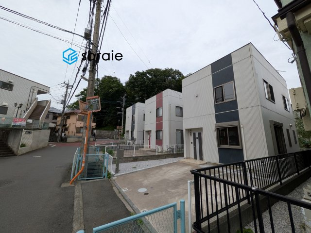 所沢市上安松　中古戸建の前面道路含む現地写真|令和8年5月27日撮影。