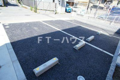リブリ・SUZUYASUの駐車場