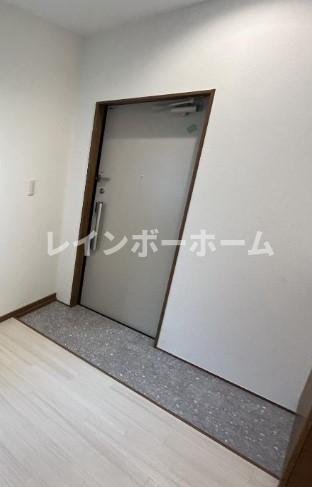 ラウレア川越の玄関