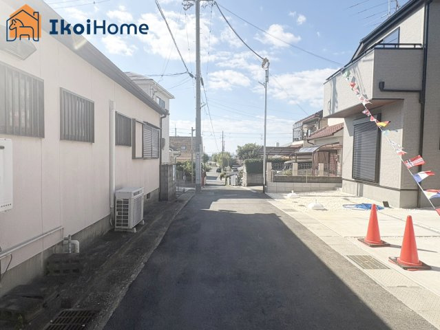 神戸市西区竜が岡1丁目　全8棟　1号棟　新築戸建の前面道路含む現地写真|【ホームページに現地動画掲載中】●年中無休：当日予約可●小・中学校徒歩15分圏内で通学に便利な立地！
