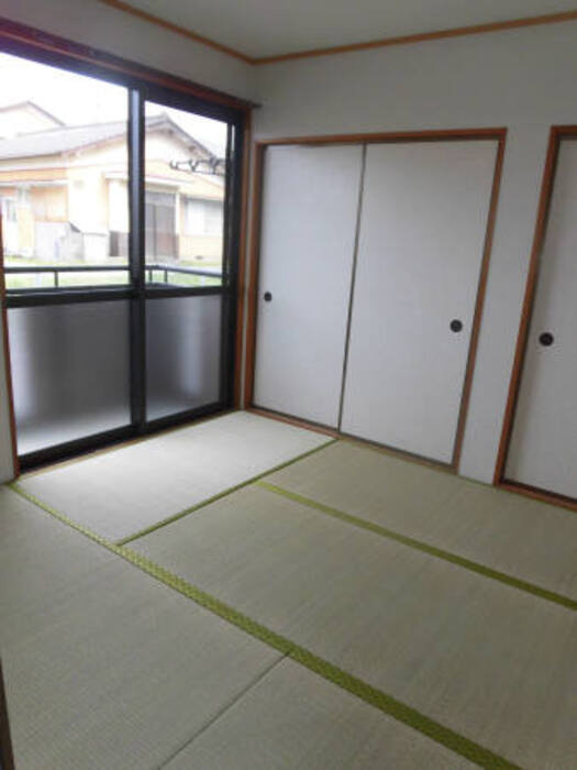 シャルマン平原D棟の和室