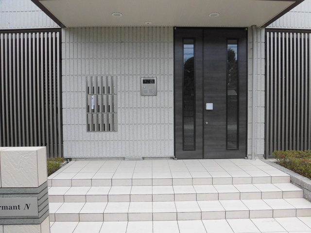 Villa de Charmant Nのエントランス