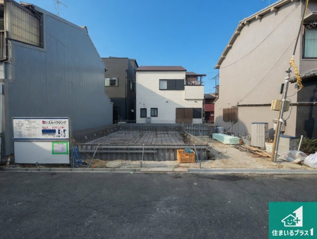 和泉市富秋町　第1期　新築一戸建ての外観|周辺は落ち着いた街並みの住宅地！子育てがしやすい住環境です！まだ未完成ですが、現地でしかわからない事もございます。是非一度ご覧ください。