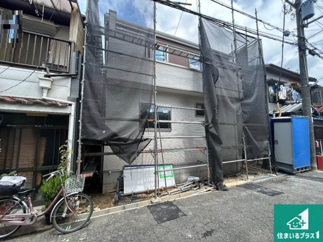 和泉市富秋町　第1期　新築一戸建ての外観|現在建築中！落ち着いた街並みで新生活を始めることが出来そう！周辺の物件も併せてご紹介させて頂きます！