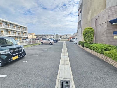 【駐車場】 | ジョイフル寿