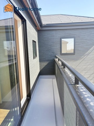 神戸市西区竜が岡1丁目　全8棟　2号棟　新築戸建のバルコニー|【ホームページに現地動画掲載中】●年中無休：当日予約可●バルコニーには屋根はございません！