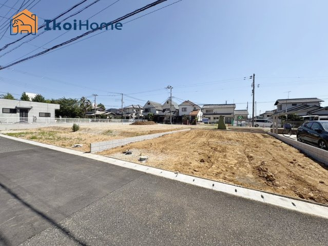 神戸市西区竜が岡1丁目　全8棟　2号棟　新築戸建の前面道路含む現地写真|●資料・カタログのご請求無料●スーパーやコンビニ、飲食店、病院など徒歩圏内の施設も多々あります。