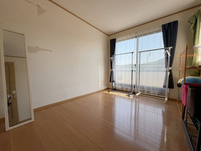 中古戸建・中古住宅　棚倉町棚倉日向前　棚倉小学校・棚倉中学校の洋室|陽当たり良好な2階中央のお部屋！