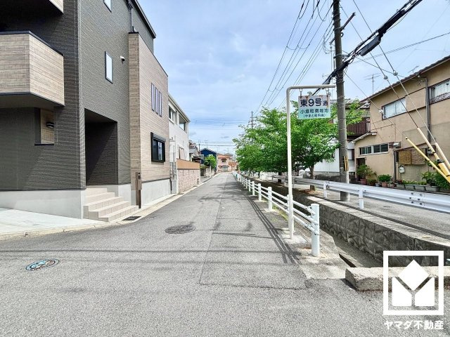 宇治市小倉町南堀池の前面道路含む現地写真