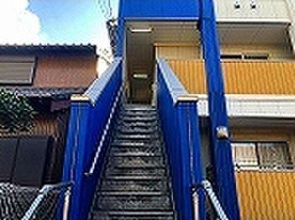 クレフラスト大同Bのエントランス