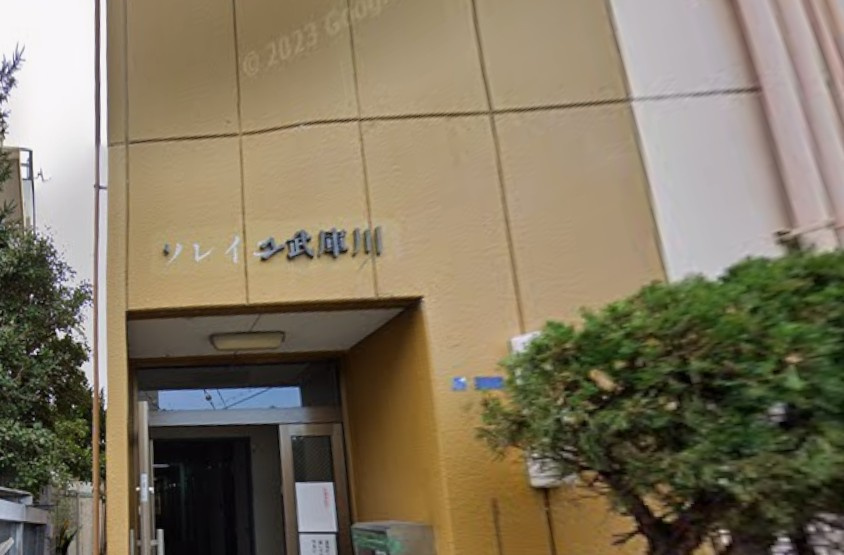 ソレイユ武庫川のエントランス