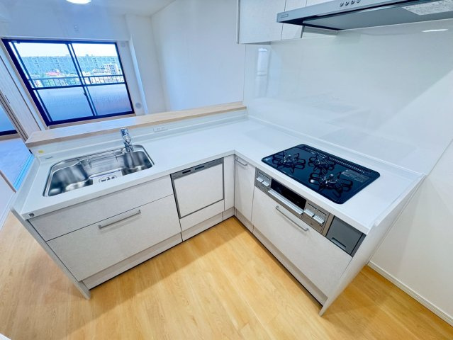  パレス草加松原のキッチン|ドキドキの新生活も、安心してスタート。ぴったりの住まいを見つけませんか？クランディアが一緒に住まい選びをサポートします‼　まずは、お気軽にお問合せください　＃クランディア