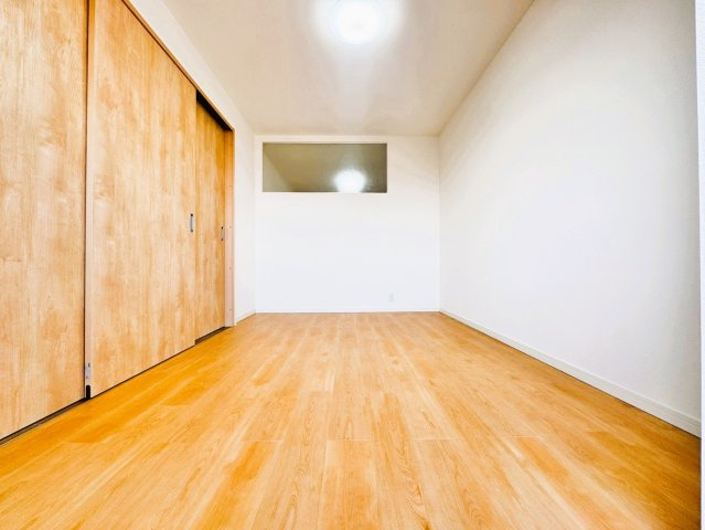  パレス草加松原の洋室|ドキドキの新生活も、安心してスタート。ぴったりの住まいを見つけませんか？クランディアが一緒に住まい選びをサポートします‼　まずは、お気軽にお問合せください　＃クランディア