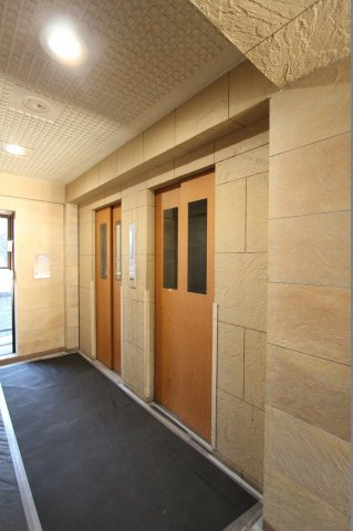 ライオンズマンション草加東のその他共用部分|エレベーターがあります