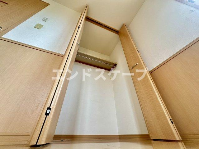 ロイヤルガーデン連取　Ｃの収納|高崎、前橋のお部屋探しはエンドスケープまで！お客様の理想お聞かせ下さい♪