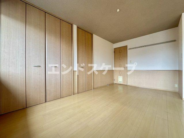 ロイヤルガーデン連取　Ｃの洋室|高崎、前橋のお部屋探しはエンドスケープまで！お客様の理想お聞かせ下さい♪