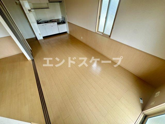 ロイヤルガーデン連取　Ｃの居間・リビング|高崎、前橋のお部屋探しはエンドスケープまで！お客様の理想お聞かせ下さい♪