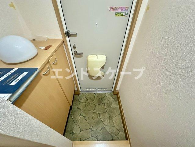 ロイヤルガーデン連取　Ｃの玄関|高崎、前橋のお部屋探しはエンドスケープまで！お客様の理想お聞かせ下さい♪