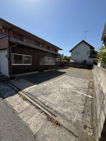 山本工務店駐車場①