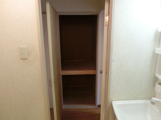 【収納】 | ライフタウン北本町 | 廊下にある収納スペース