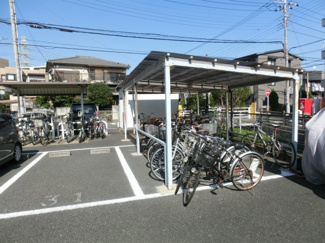  | ライフタウン北本町 | 敷地に３ヶ所ある駐輪場(１ヶ所目)
