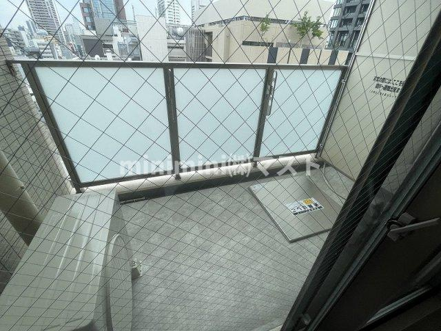 Dimus北浜のバルコニー
