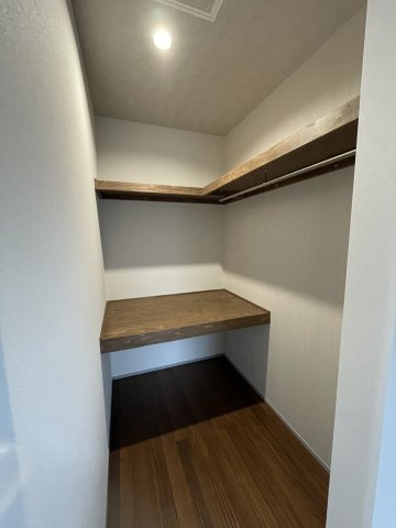 古江東町（D）　新築一戸建ての収納|洋室①のWICは約1.5帖の広さがあります。