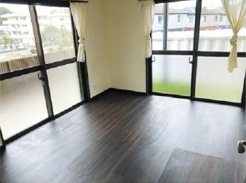 【居間・リビング】 | 海老名市国分北4丁目 中古戸建 全1棟
