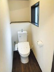 【トイレ】 | 海老名市国分北4丁目 中古戸建 全1棟