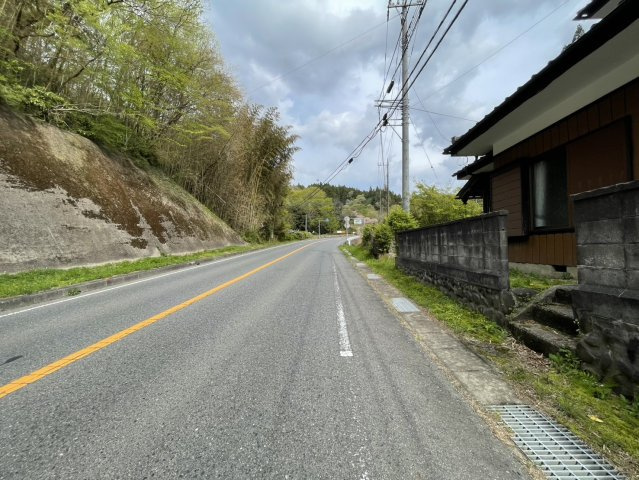 テナント日立市中古戸建の前面道路含む現地写真