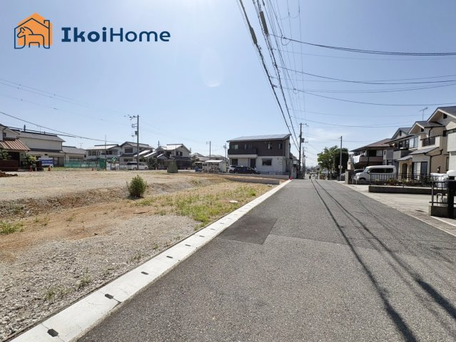 神戸市西区竜が岡1丁目　全8棟　3号棟　新築戸建の前面道路含む現地写真|●資料・カタログのご請求無料●スーパーやコンビニ、飲食店、病院など徒歩圏内の施設も多々あります。