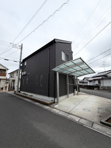 北足立郡伊奈町内宿台5丁目　中古戸建の駐車場|カースペースがあります