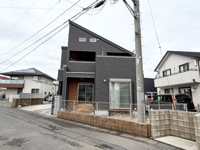 北足立郡伊奈町内宿台5丁目　中古戸建の外観|外観もきれいです
